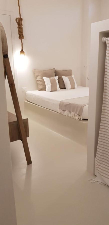 Casa Mirella Apartment Фавиняна Екстериор снимка