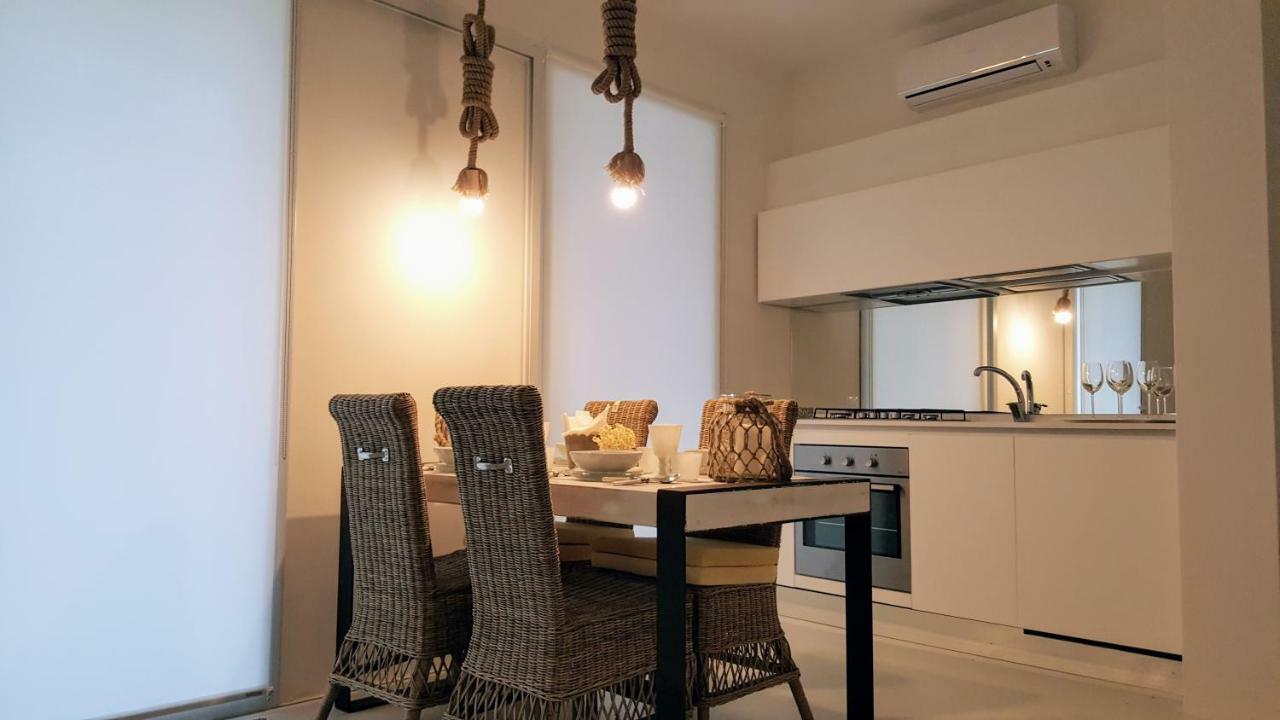 Casa Mirella Apartment Фавиняна Екстериор снимка