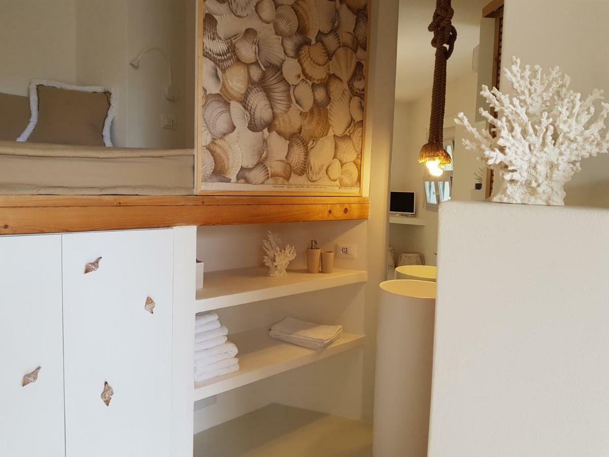 Casa Mirella Apartment Фавиняна Екстериор снимка