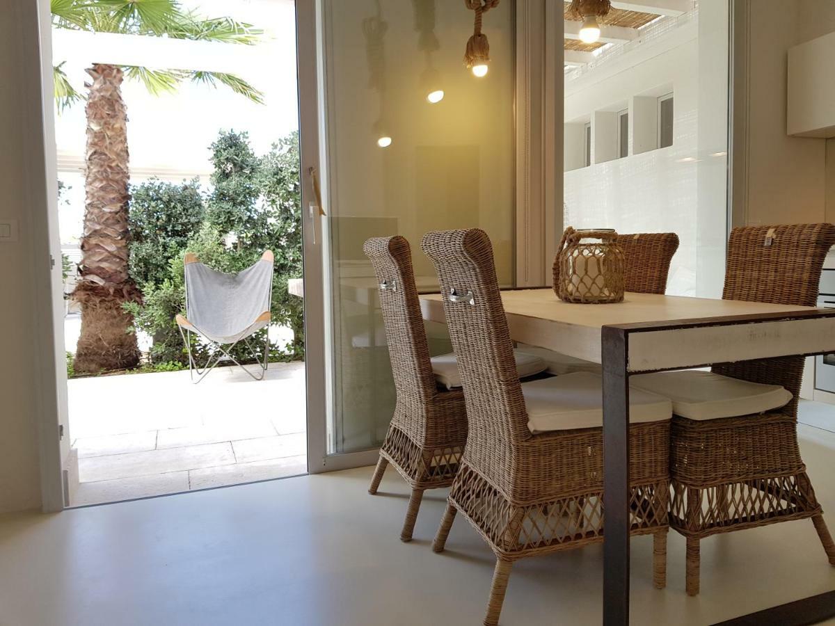 Casa Mirella Apartment Фавиняна Екстериор снимка
