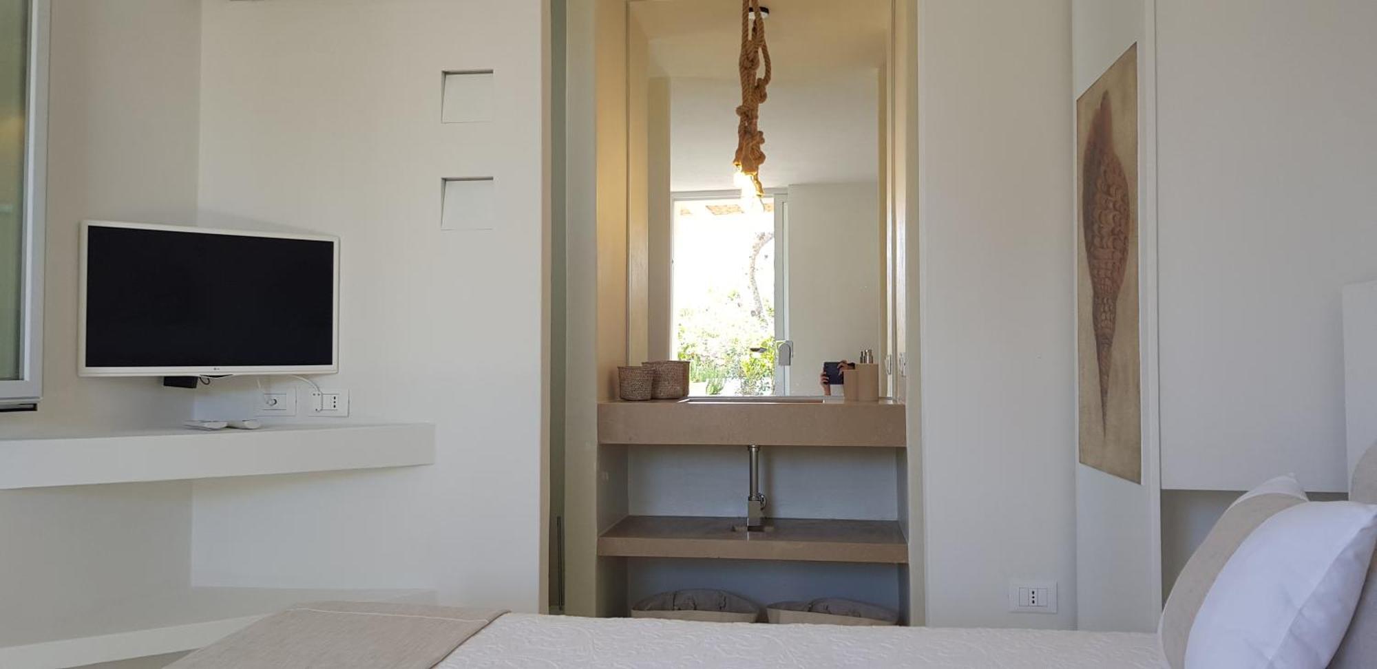 Casa Mirella Apartment Фавиняна Екстериор снимка